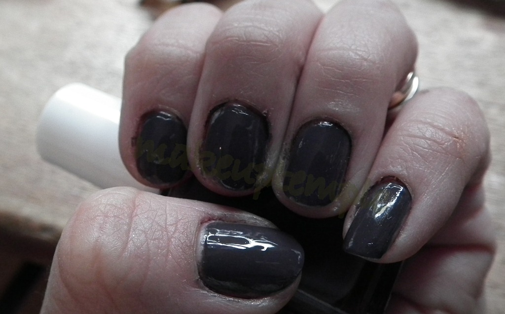 [essie[5].jpg]