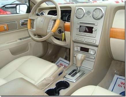 Inside Lincoln MKZ2