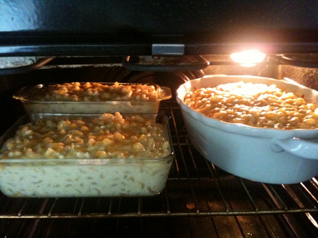 [macncheesebaking[3].jpg]