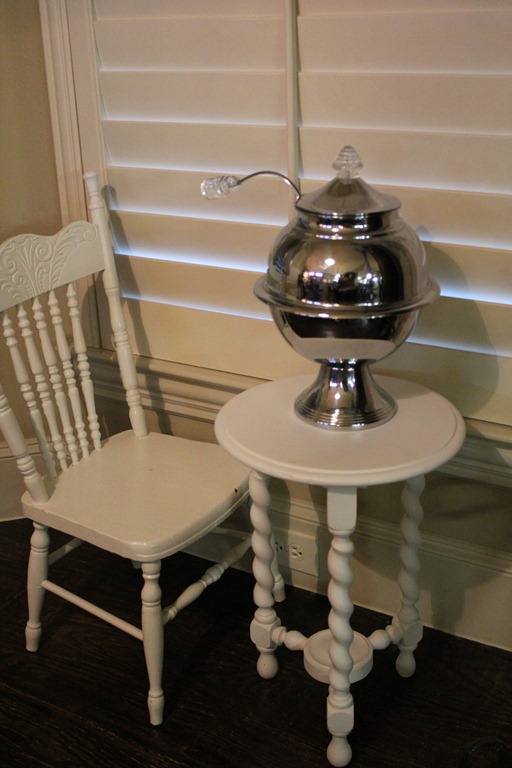 [antique punch bowl on little table[5].jpg]