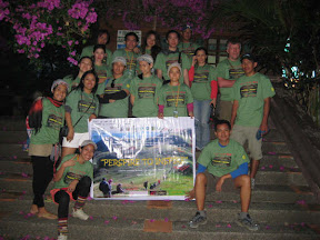Mt. Pulag climb with VT in green t-shirts