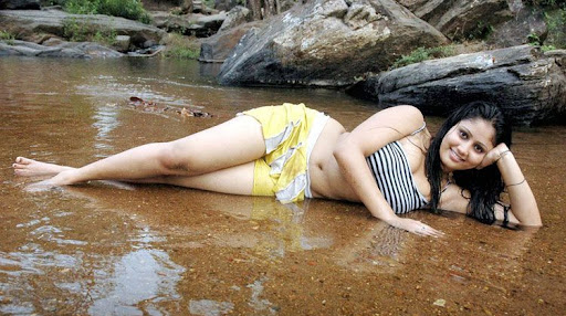 Masala Actress Hot Exposing Cleavage Photos