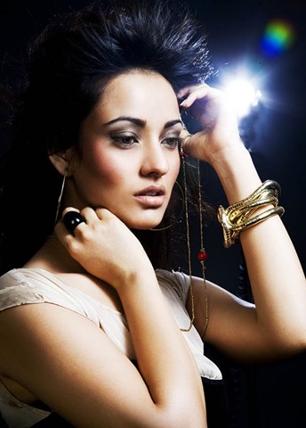 [nehasharmahot18[3].jpg]