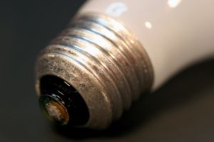 [277080_lightbulb[8].jpg]