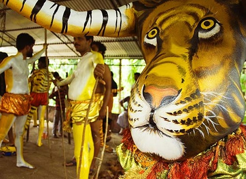 tiger-dance-india-onam-550jk082908 tiger-dance-india-onam-550jk082908