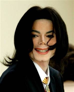 [080828-michael-jackson-vmed-10a.widec[6].jpg]