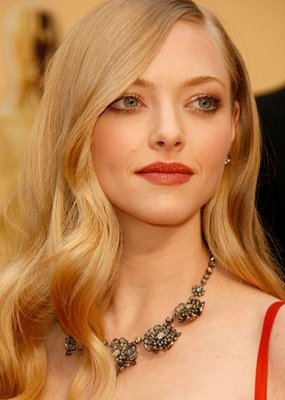 [Amanda Seyfried Oscars 2009[4].jpg]