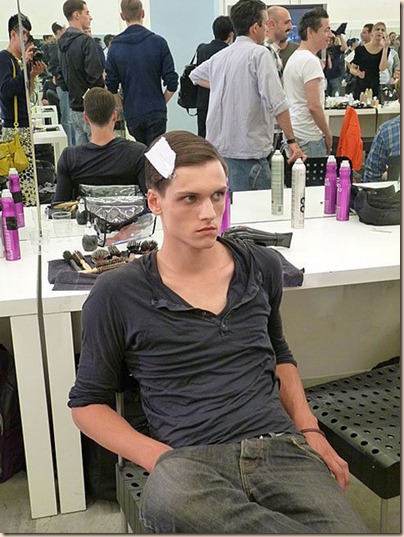 prada_backstage_mens_ss2011