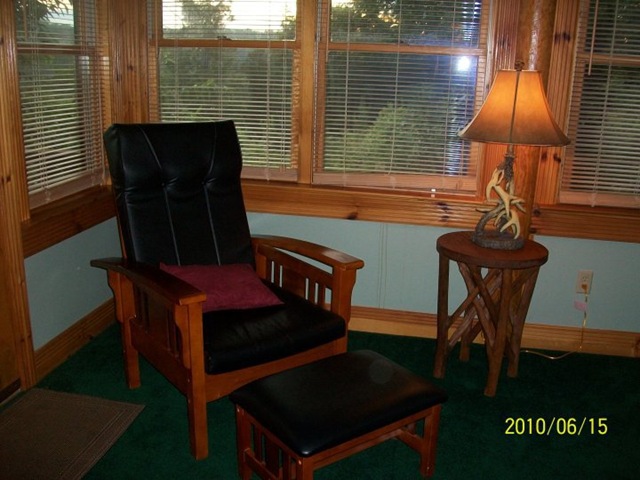 [Reading nook[2].jpg]