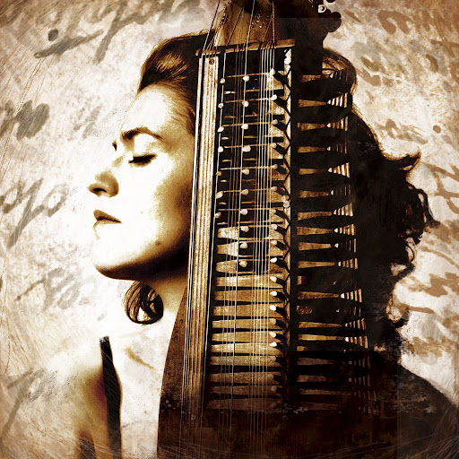 Ana Alcaide