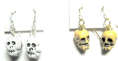 skull earrings