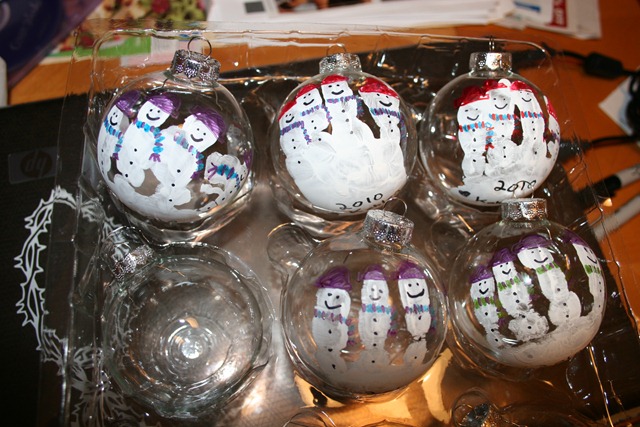 [2010-12-06 Glass Ornaments (3)[3].jpg]