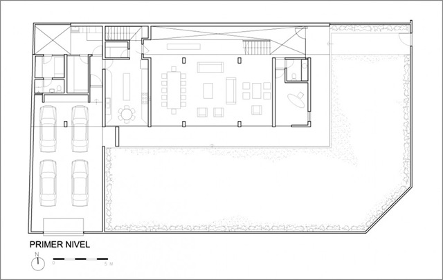 [Plano-casa-moderna-primer-nivel-arquitectura-contemporanea[5].jpg]