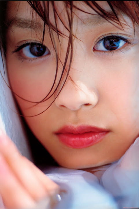 Takahashi Ai PhotoBook_Takahashi.Ai_Wata-Ame_004.jpg