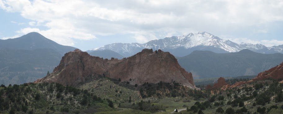 gotg02 Garden Of the Gods In the Shadow Of Pikes Peak | Colorado Springs, CO