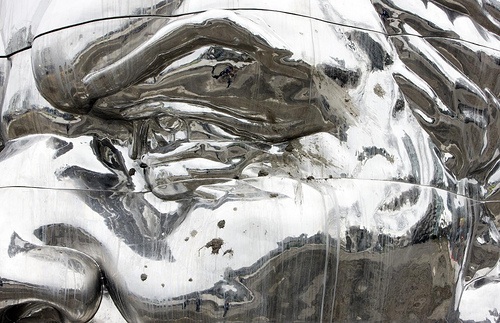 http://lh4.ggpht.com/_lrfEQYWbeEE/S7x7TbMOKII/AAAAAAAAGQs/MKvlwkgo8yk/Lenin-Eggs-07.jpg