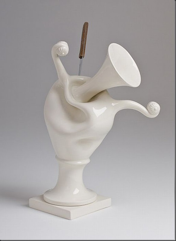 Esculturas de porcelana bem diferentes e criativas (6)