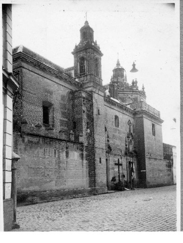 [carmona16[4].jpg]