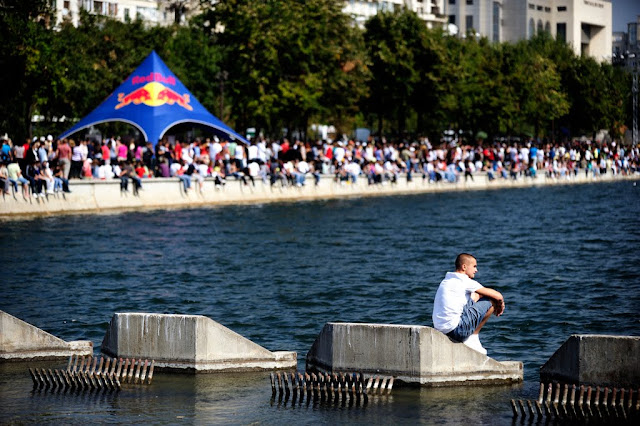 RedBull FlugTag Bucharest 2010 ©Alin Popescu - www.alinpopescu.eu RedBull FlugTag Bucharest 2010 ©Alin Popescu - www.alinpopescu.eu