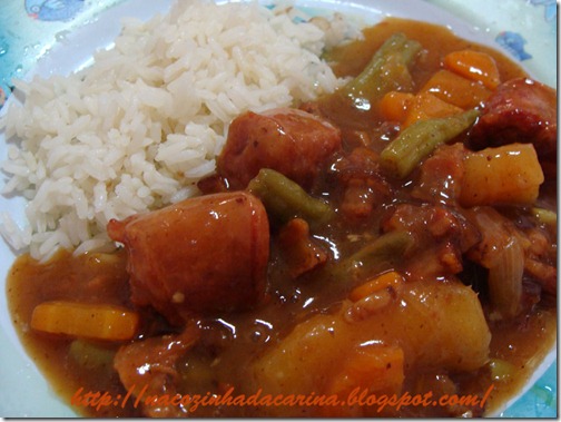 cozido-de-linguiça-com-mandioca-e-legumes cozido-de-linguiça-com-mandioca-e-legumes