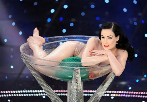 A Arte burlesca de Dita Von Teese