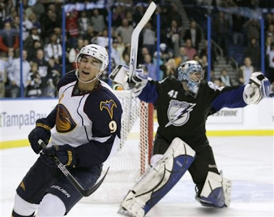 lightning_dec15_thrashers3.jpg
