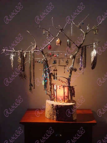 [rustic-log-twig-jewelry-stand[4].jpg]