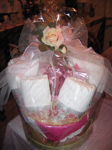 [Bridal Shower (Towels & Candles)[5].jpg]