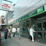 Eglinton駅周辺