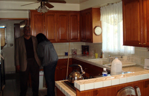 Phil's kitchen - Before.
Kitchen remodeling project - February 2007