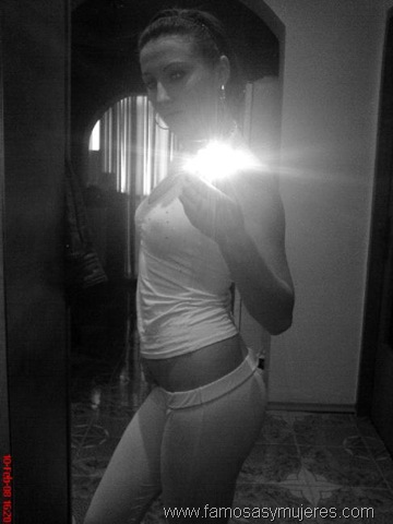 [chicas blancas sexys[4].jpg]