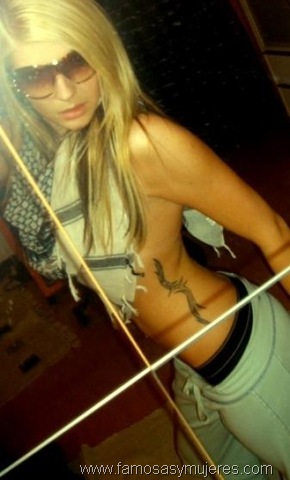 [chicas rubias sexys[5].jpg]