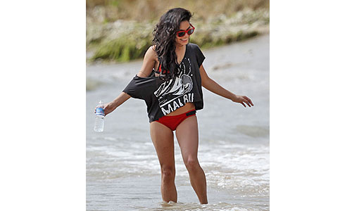 Vanessa Hudgens – Bikini Candids at the Beach in Hawaii nicegfx.com