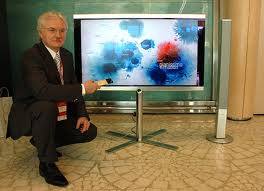  Opera, and Loewe present web content on television