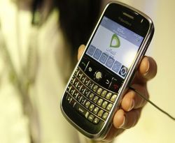 UAE-BlackBerry UAE BlackBerry Blocking the official UAE Blackberry October 2010