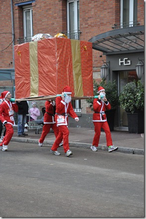 Corrida des pères noel 2010 Cadeau géant