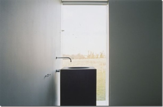 Casa de Valentina - via ShootFactory - em um haras - lavabo