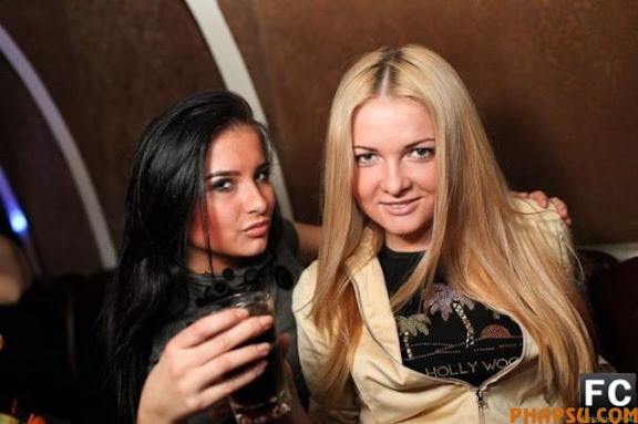 ảnh hộp đêm của Nga :x Moscow_nightclubs_sexy_girls_19