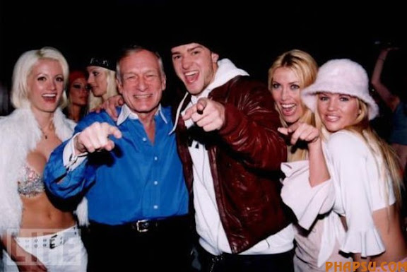 hugh_hefner_12.jpg