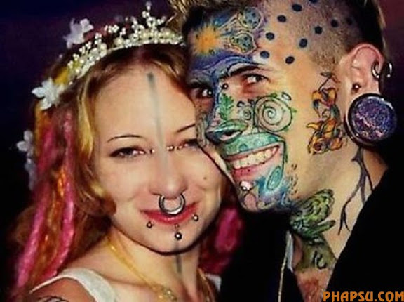 tattoos_and_piercings_09.jpg