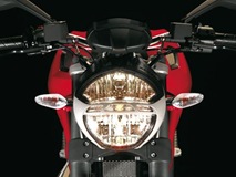 0807_02_z 2009_ducati_monster_696 headlight