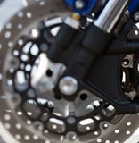 [2009-YZF-R6-detail-03_prv_tcm26-271737[2].jpg]