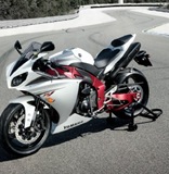 [2009-YZF-R1-static-01_prv_tcm26-266115[2].jpg]