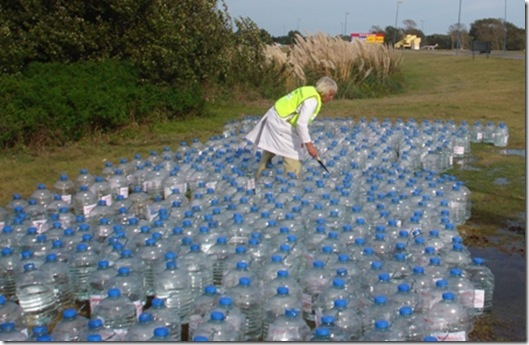 45 Bidones de Agua decomisados