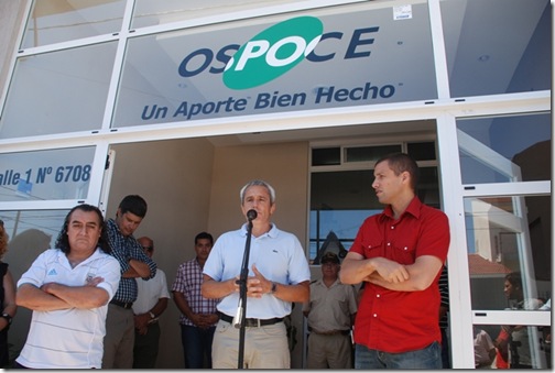 Roberto Solari junto a Juan Pablo de Jesús