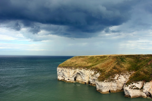 [Bridlington Bay and Famborough Head-Sheva Apelbaum[16].jpg]