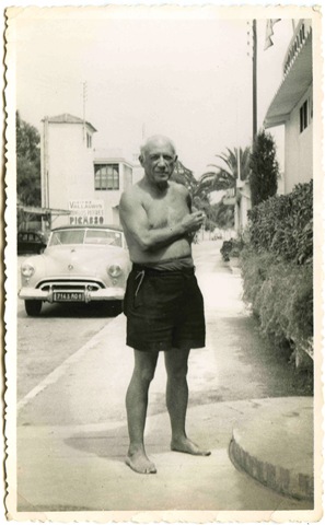 [Pablo Picasso em Golf-Juan, Agosto de 1951[10].jpg]