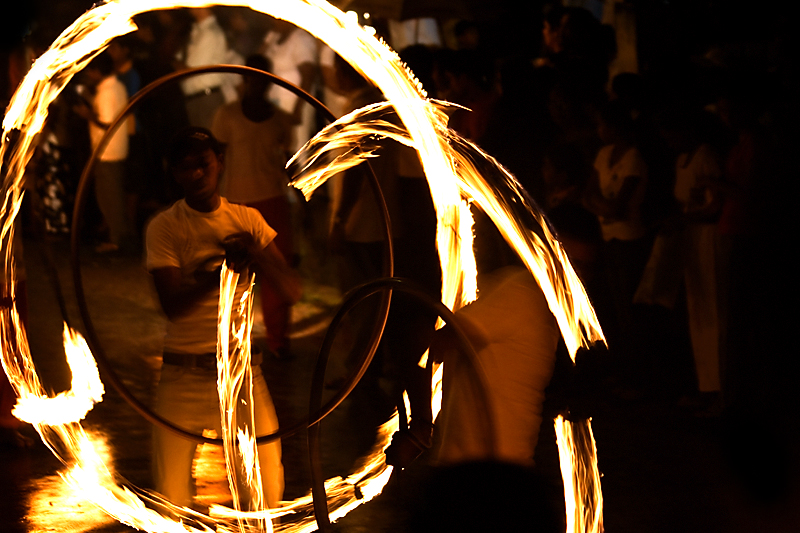 Canon 400D/Canon 70/300 IS USM @ 95mm | 1/13s | f/4.5 | ISO 400