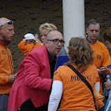 10 Marleen wordt welkom geheten door Ron Bonz.JPG