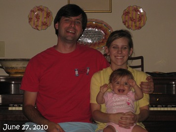 [(55) Family Picture (June 27, 2010)_20100627_001[4].jpg]